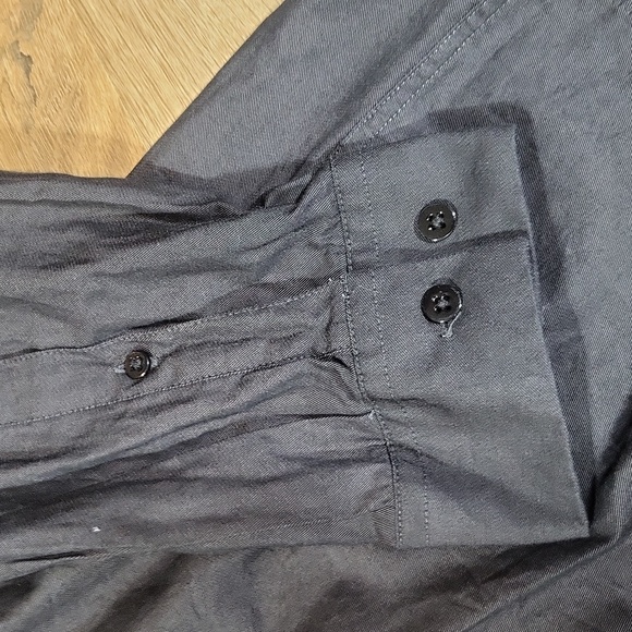 CALVIN KLEIN Body Fit Two Tone Gray Button Down Roll Tab Shirt - Picture 5 of 14